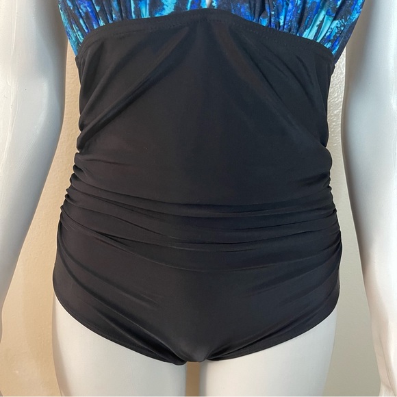 Blue and black halter neck cutout one piece swimsuit - Picture 5 of 12